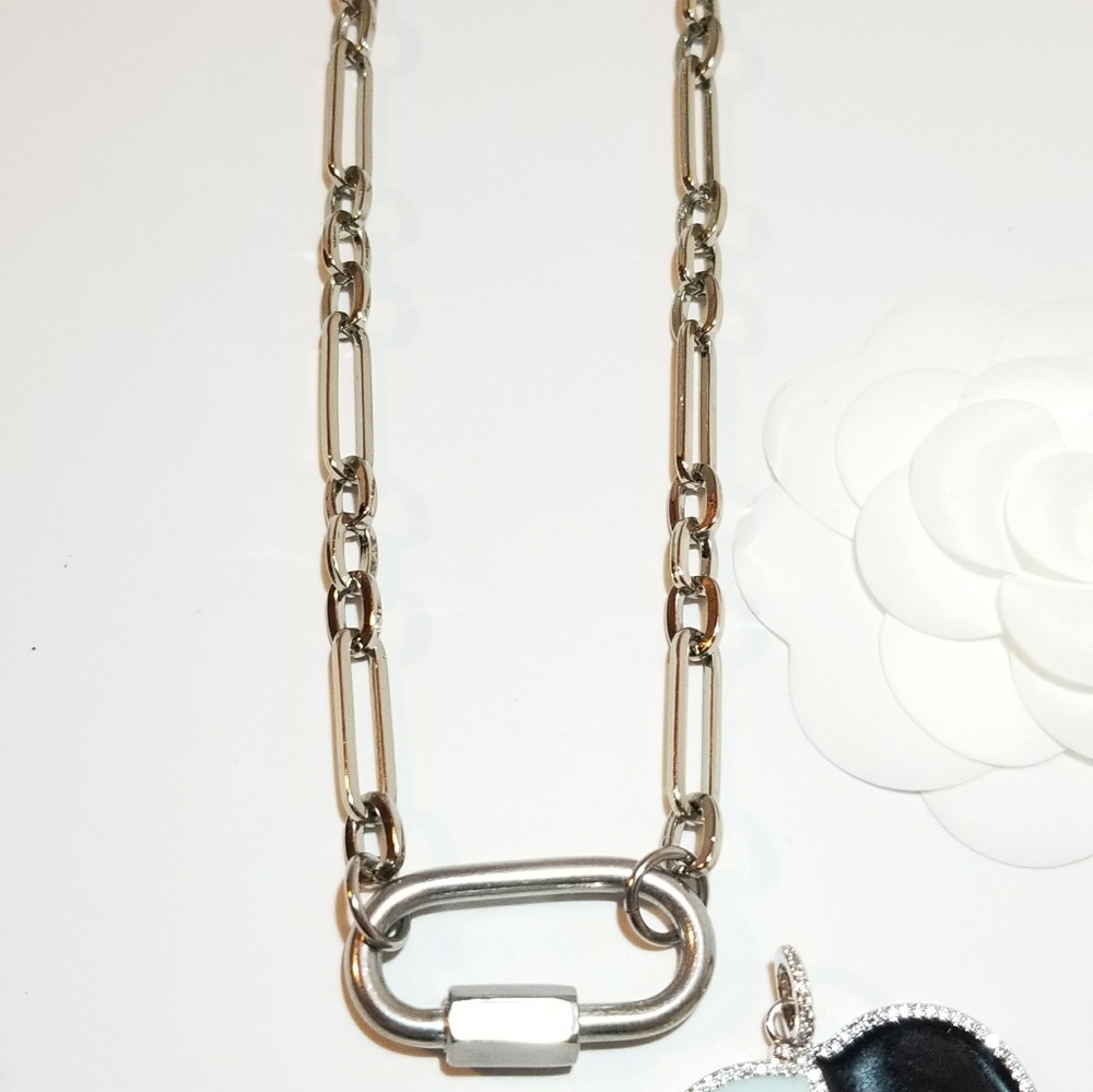 Carabiner Paperclip Chain with Enamel Peace Heart - Picture 3 of 5